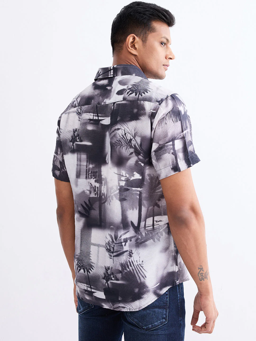 Men Shirt Black Slim Fit - Image 4
