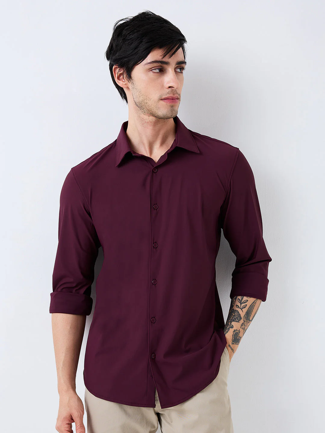 Men Shirt Solid Red Slim Fit - Image 2