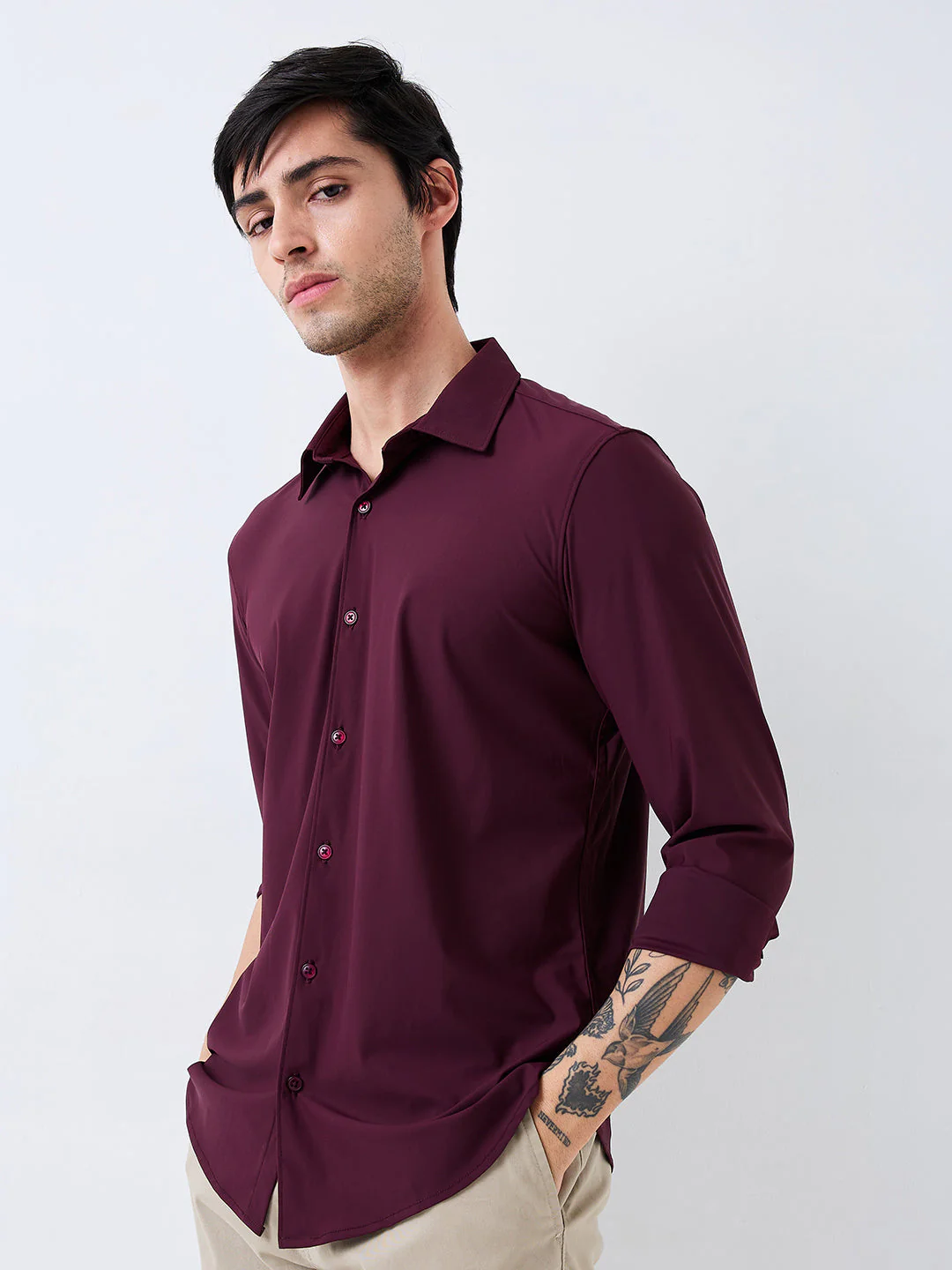Men Shirt Solid Red Slim Fit - Image 3