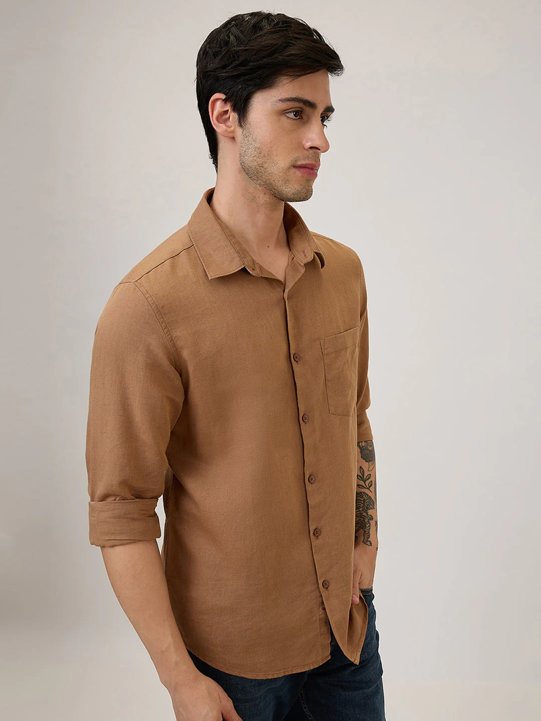 Men Slim Fit Brown Solid Casual Shirt - Image 2