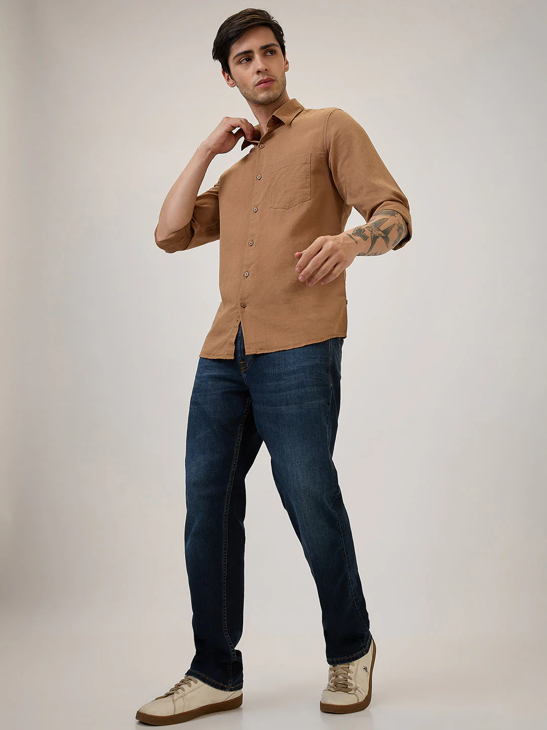 Men Slim Fit Brown Solid Casual Shirt - Image 5