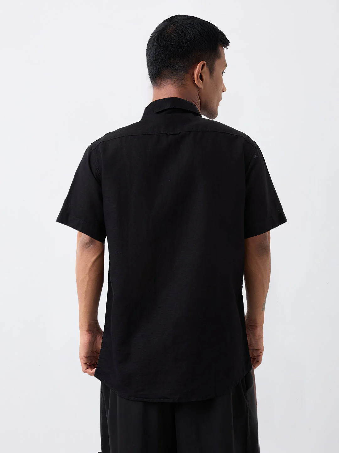 Men Black Slim Fit Casual Shirt - Image 4