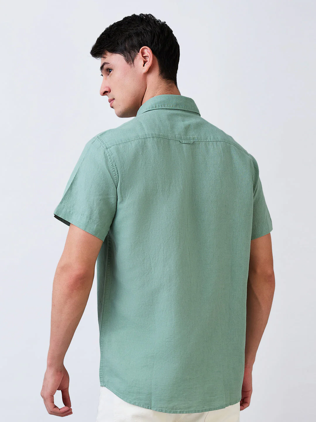 Men Green Slim Fit Solid Half Sleeve Shirt - Image 4