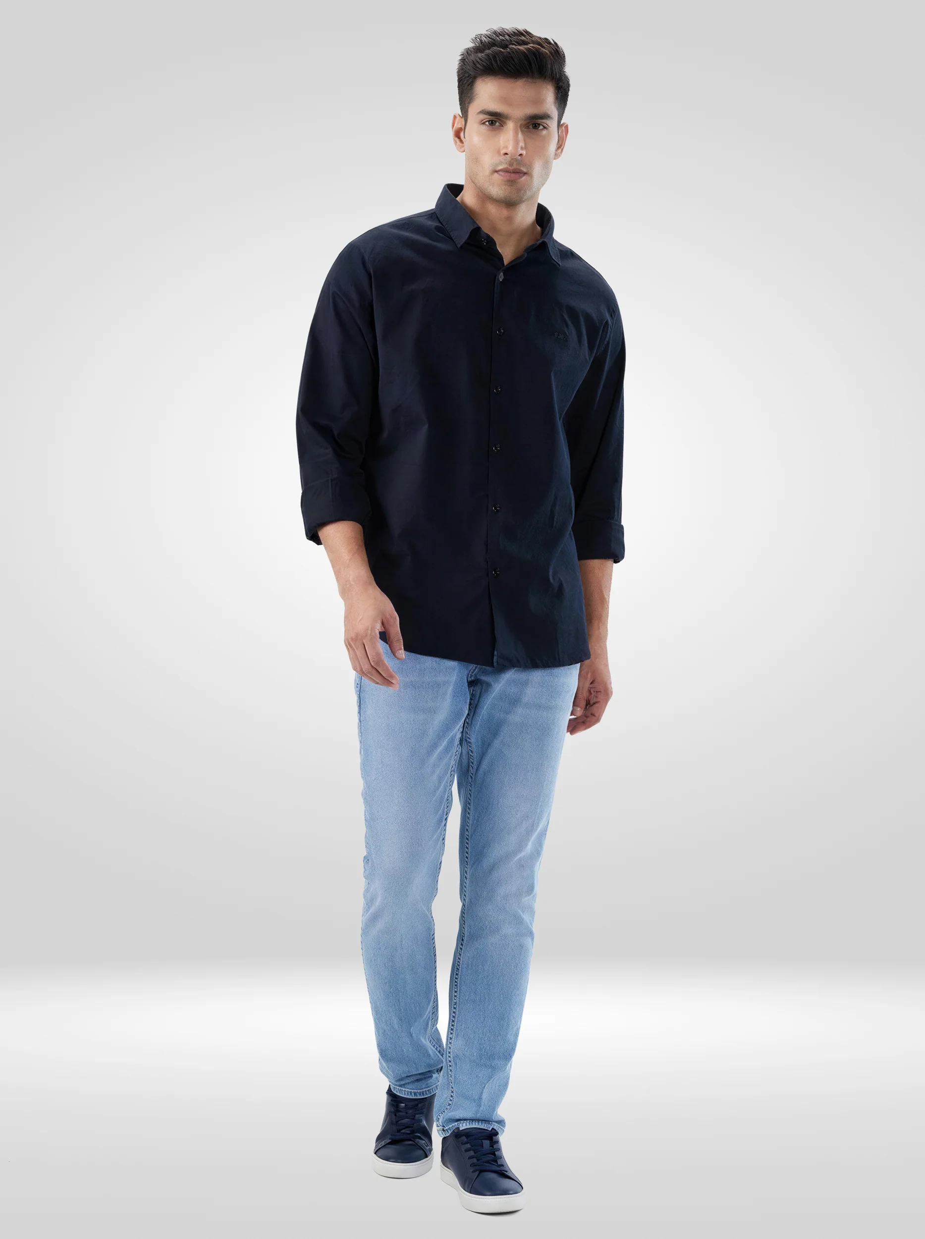 Men Shirt Solid Black Regular Fit - Image 2