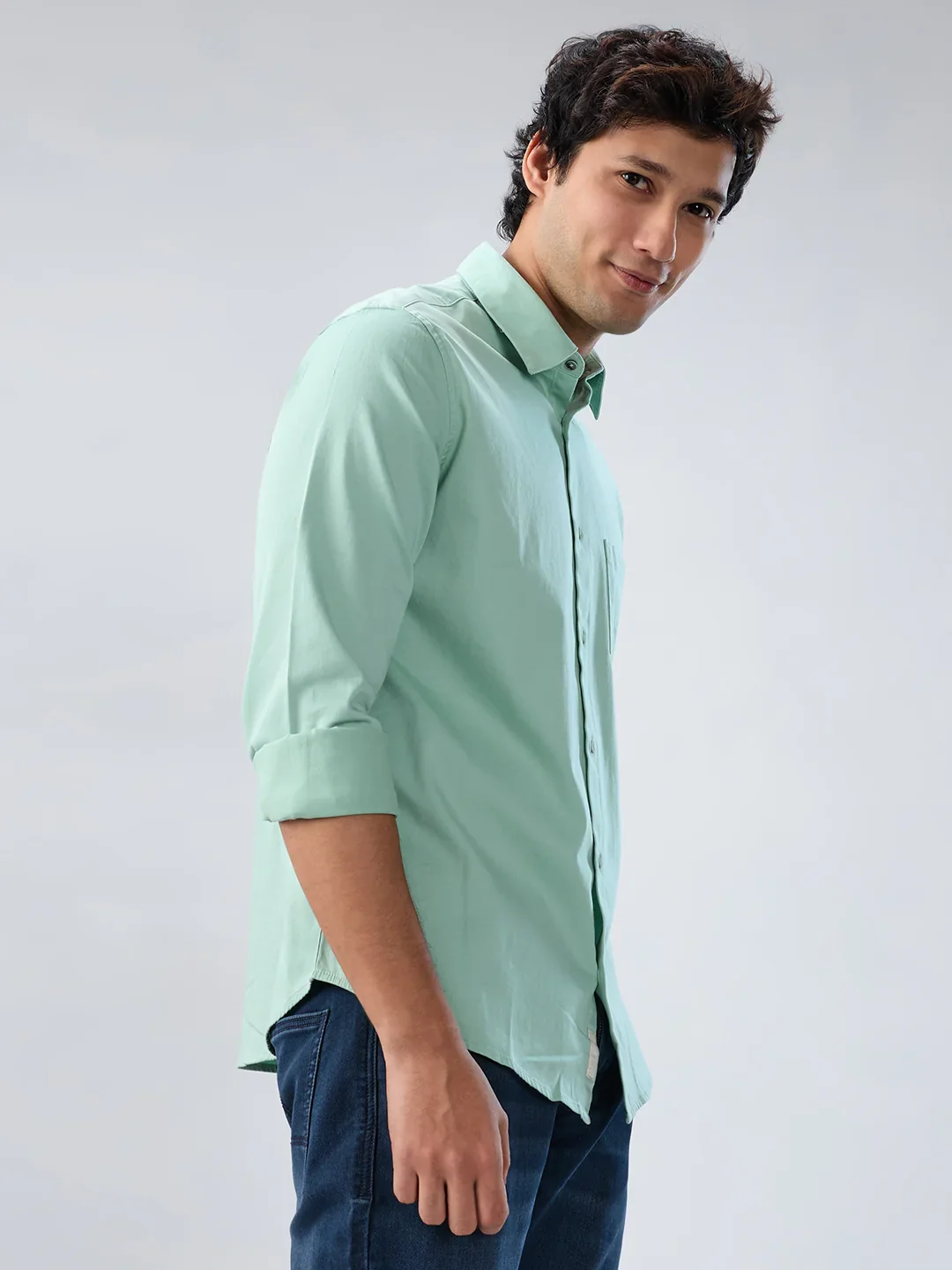 Men Shirt Solid Green Regular Fit - Image 3