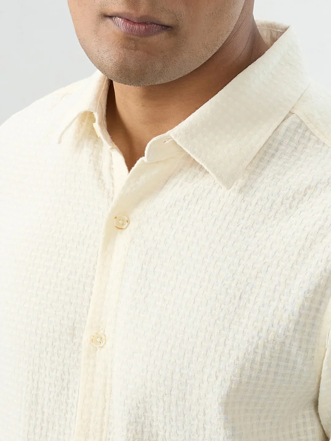 Men Shirt Solid Off White Regular Fit - Image 4