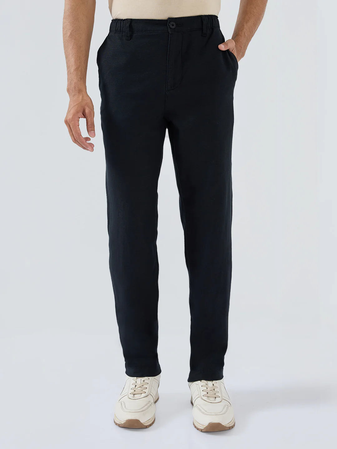 Men Trouser Relaxed Fit Black Mid Rise - Image 2