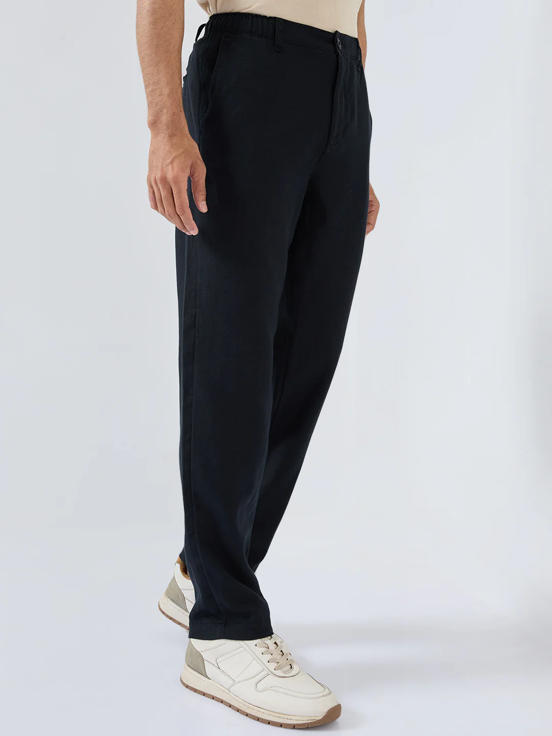 Men Trouser Relaxed Fit Black Mid Rise - Image 3