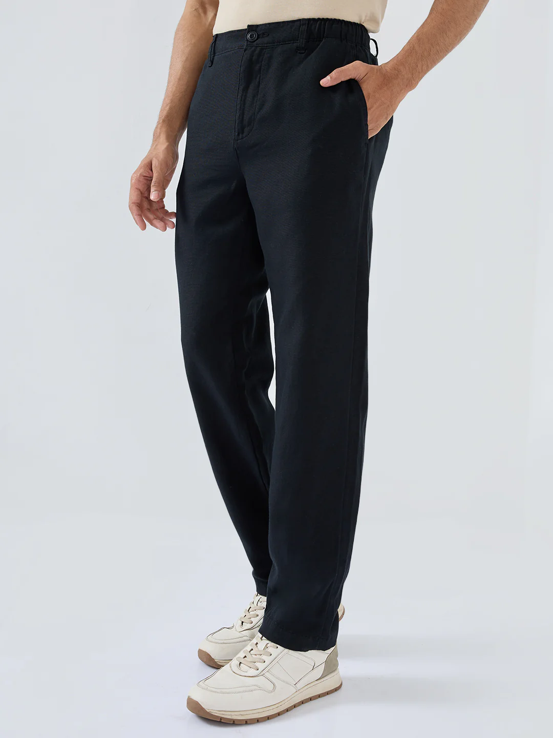 Men Trouser Relaxed Fit Black Mid Rise - Image 4
