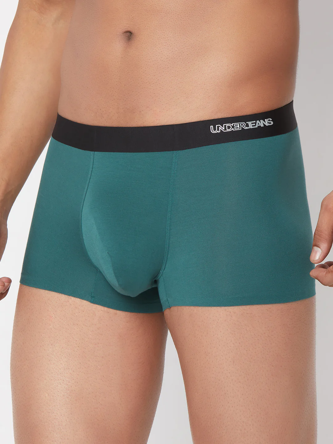 Underjeans Green Solid Elastic Trunk - Image 2