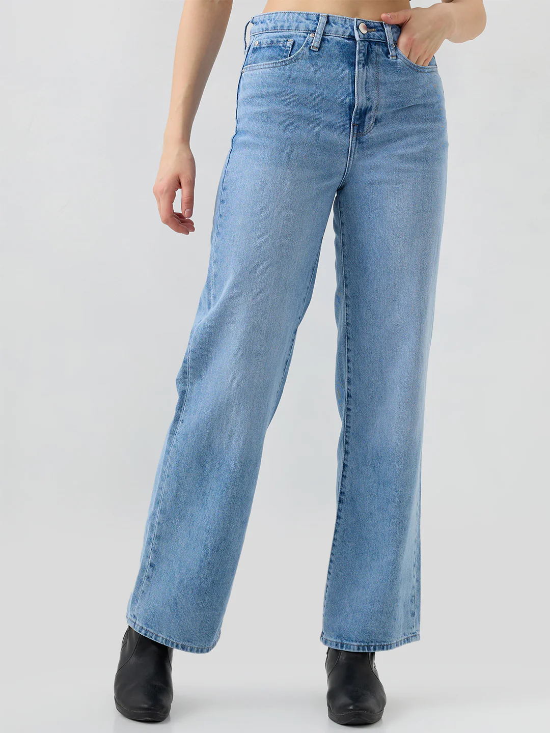 Women Bella Jeans Straight Fit Blue High Rise