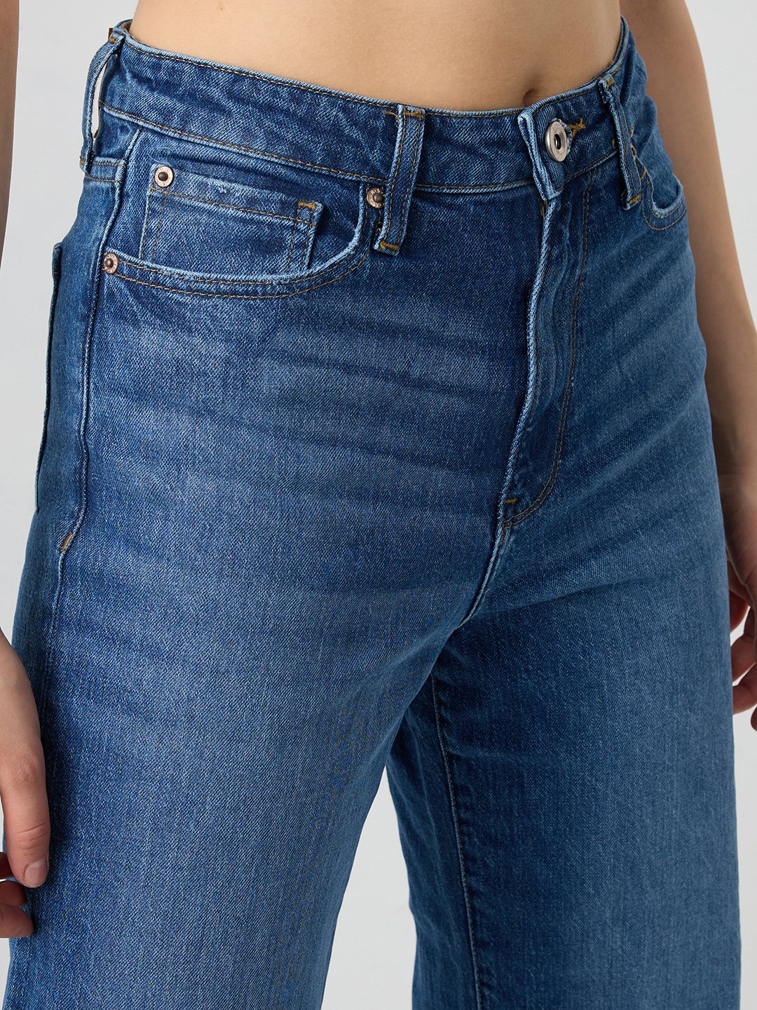 Women Bella Jeans Straight Fit Blue Mid Rise - Image 6