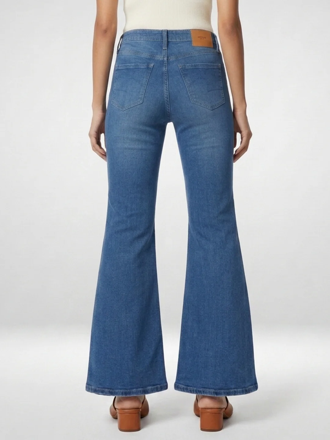 Women Flare Fit Jeans Flare Leg Mid Blue Mid Rise - Image 4