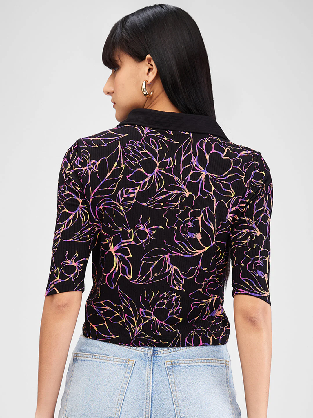 Women T-Shirt Print Black Slim Fit - Image 3