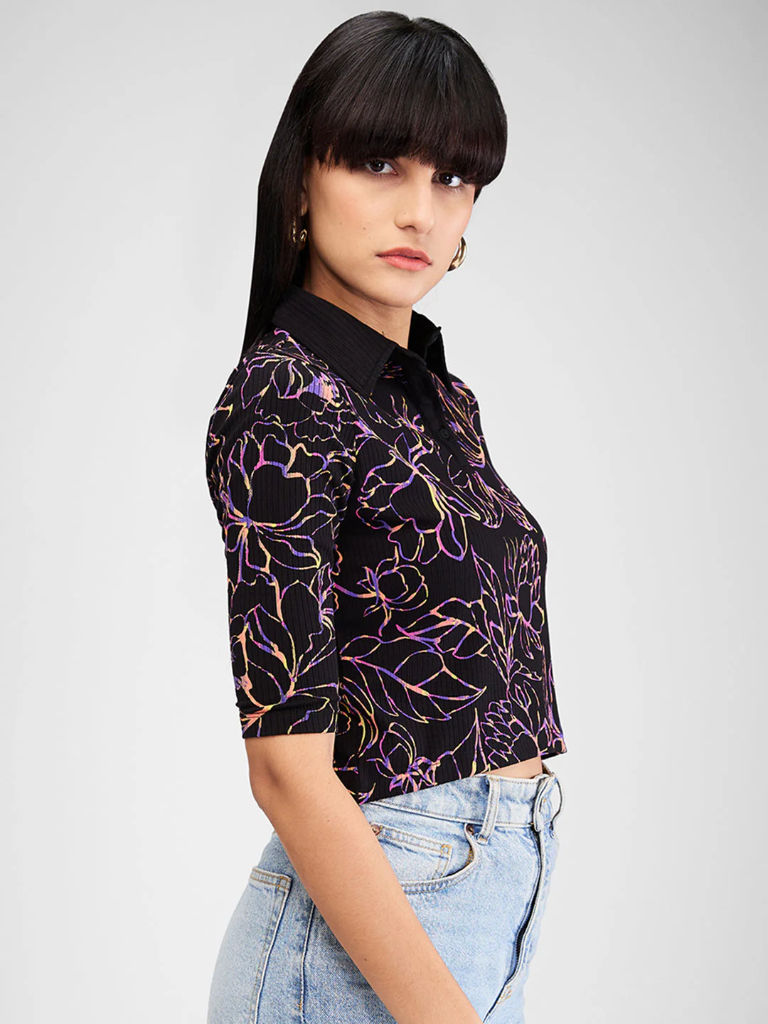 Women T-Shirt Print Black Slim Fit - Image 4