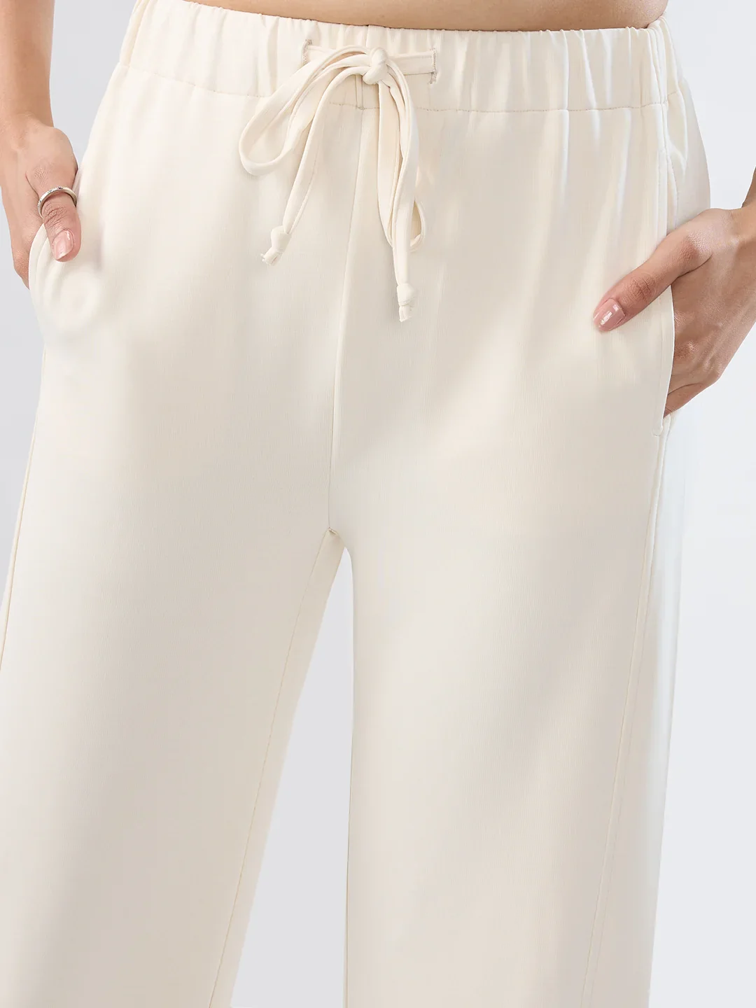 Women Trackpant White Wide Leg Mid Rise - Image 4