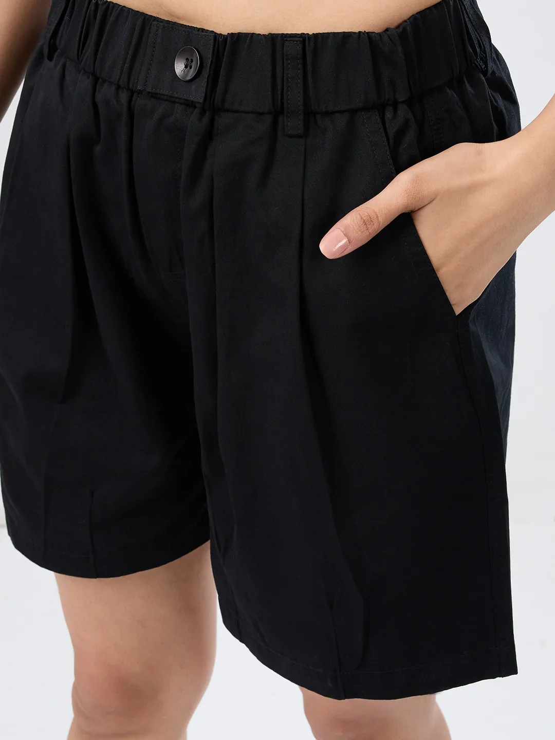 Women Shorts Black Relaxed Fit Mid Rise - Image 6