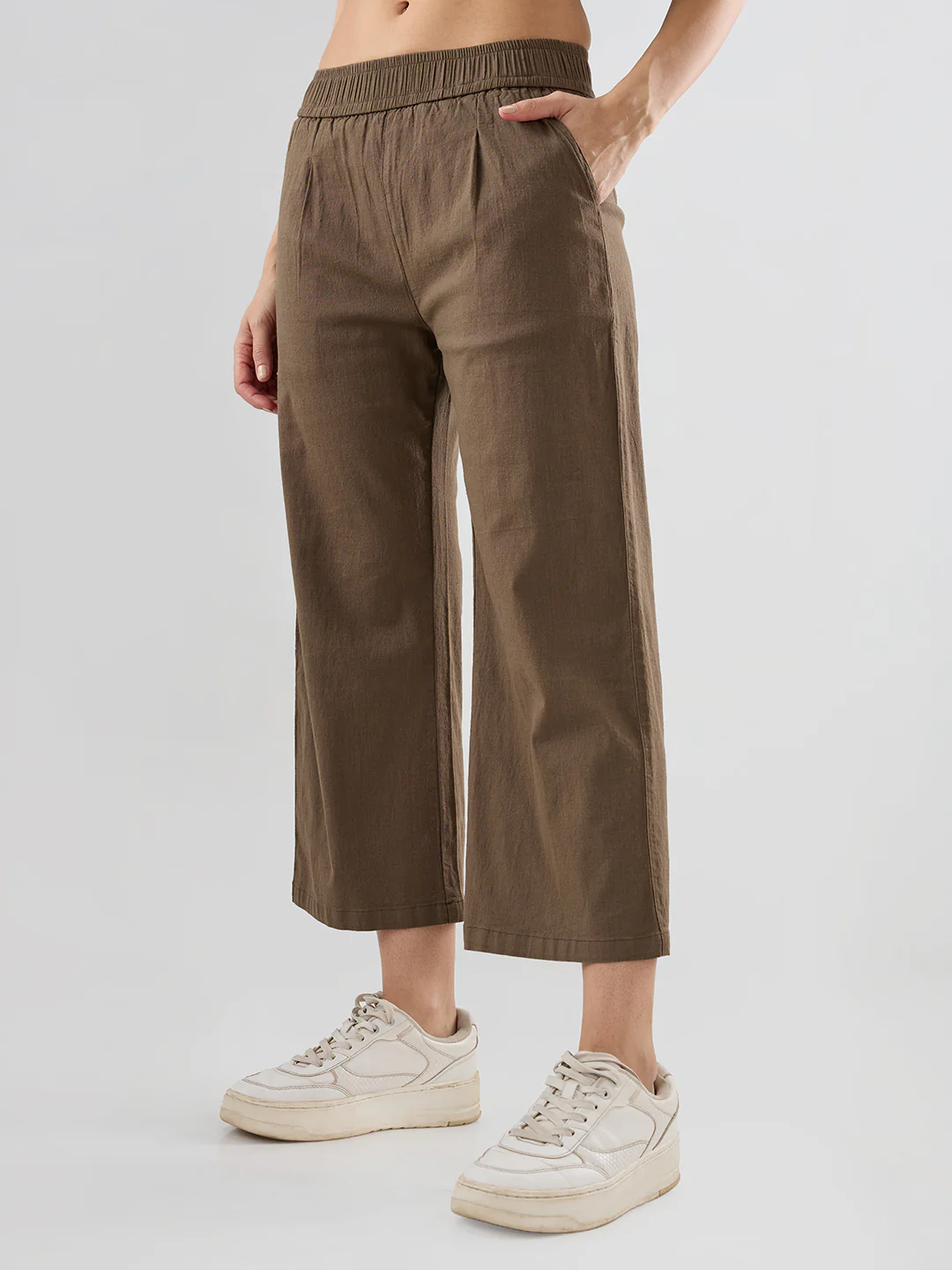 Women Trouser Straight Fit Olive Mid Rise - Image 4